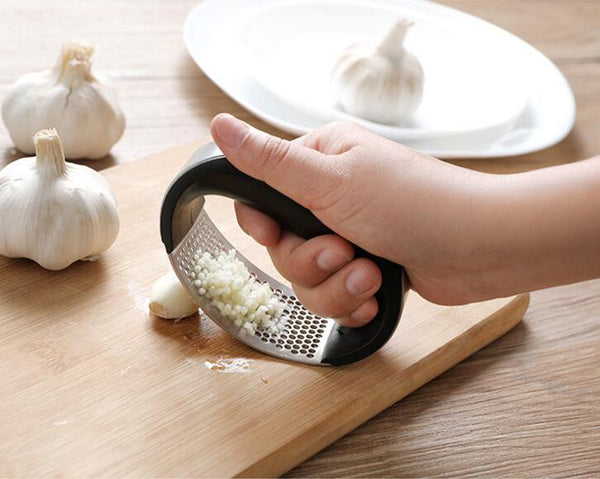 Garlic Press Ginger Rocker New 2019, Useful Stainless Steel Crusher Squeezer with Comfortable Handle, Easy to Use, Durable