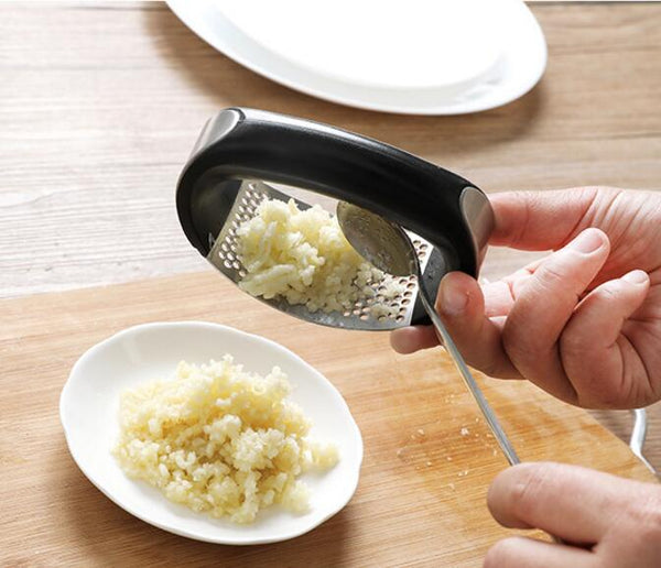 Garlic Press Ginger Rocker New 2019, Useful Stainless Steel Crusher Squeezer with Comfortable Handle, Easy to Use, Durable