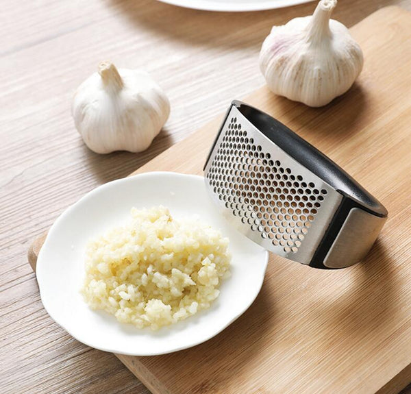 Garlic Press Ginger Rocker New 2019, Useful Stainless Steel Crusher Squeezer with Comfortable Handle, Easy to Use, Durable